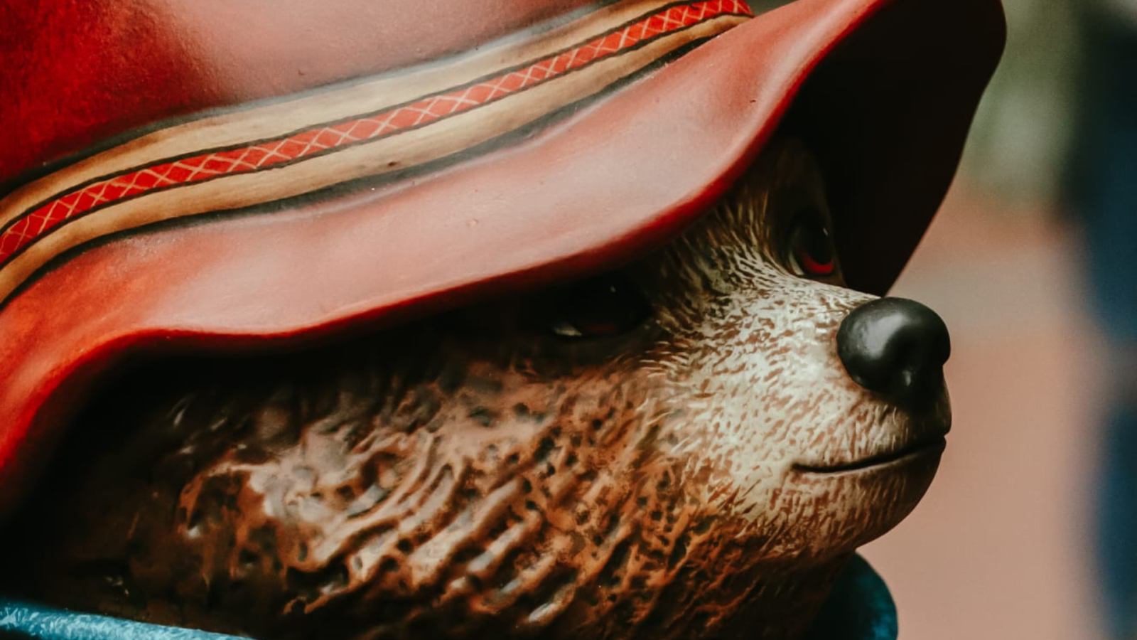 Statue of Paddington Bear in Reading town centre